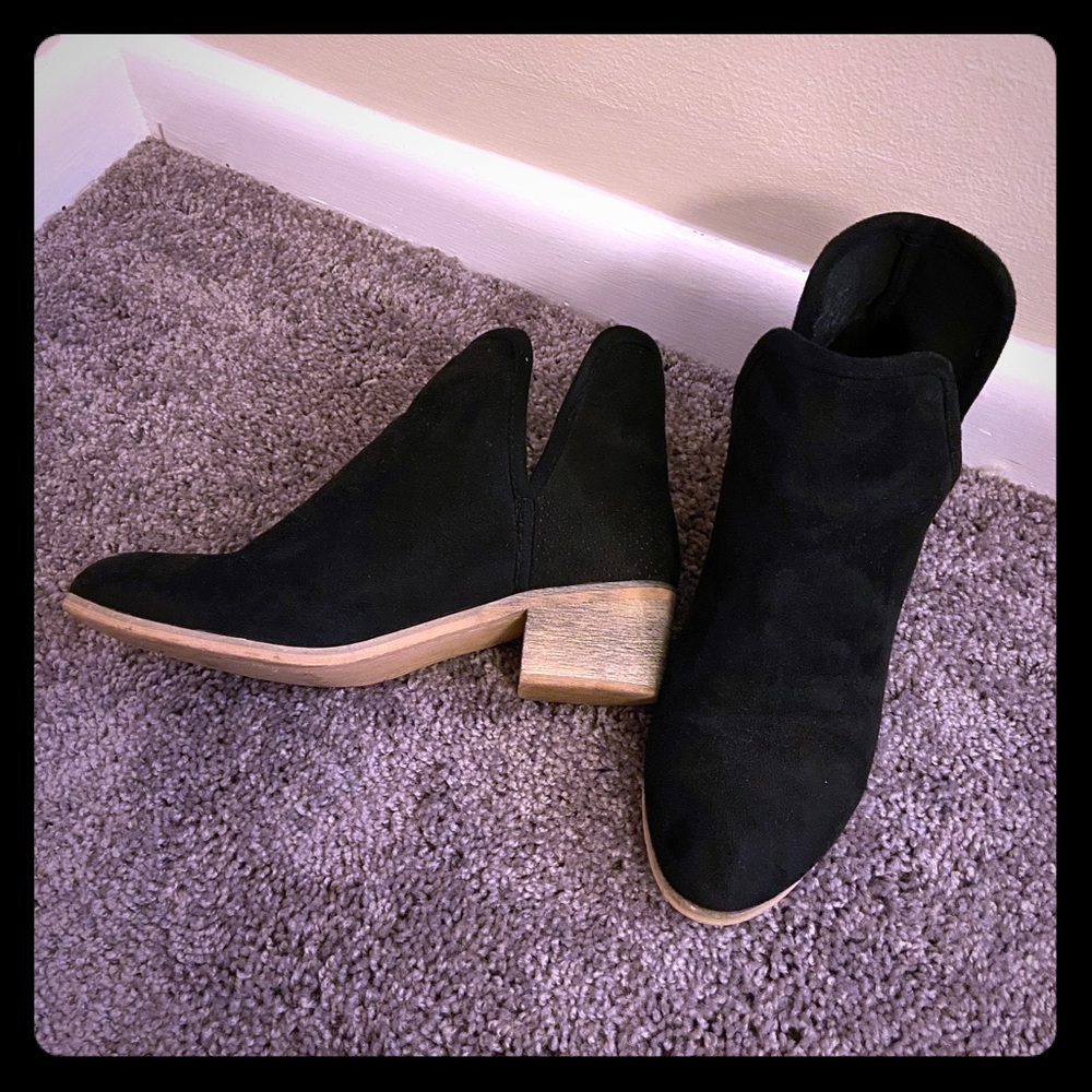 Ankle boots
